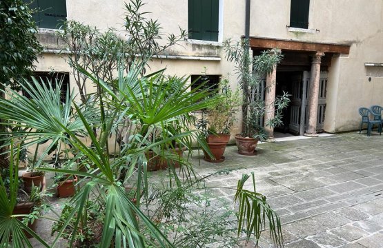 Para venda Plano Cidade Venezia Veneto